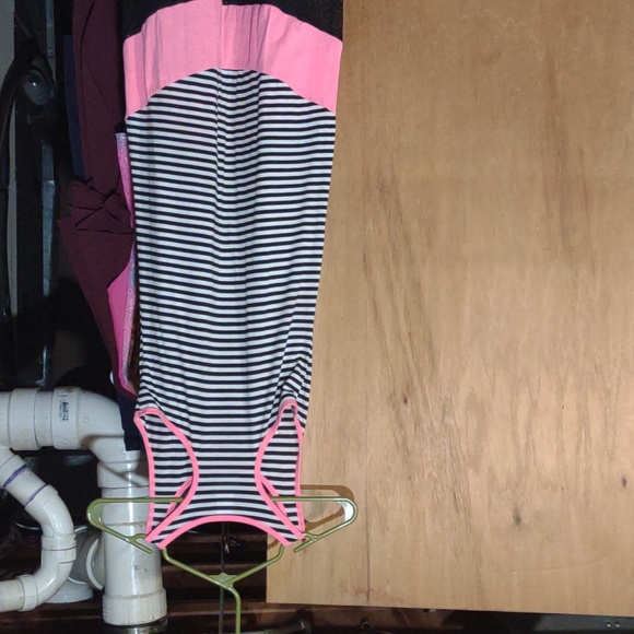GIRLS DRESS SIZE 10/12 IN EXCELLENT CONDITION (LIKE NEW) IT'S PINK AND BLACK! - Picture 7 of 7